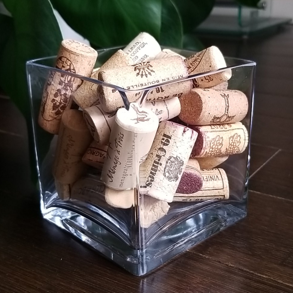 ⭐2/$15 Square glass vase